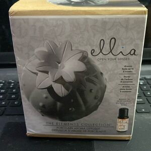 New in sealed box Ellis porcelain diffuser waterless, no battery or plug needed